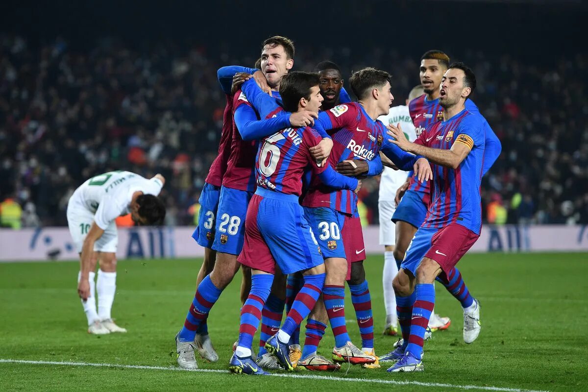 Игроки барселоны. Реал барселона 2018. Barca sevilla 2021. Депай 2022. Барселона футбольный клуб.