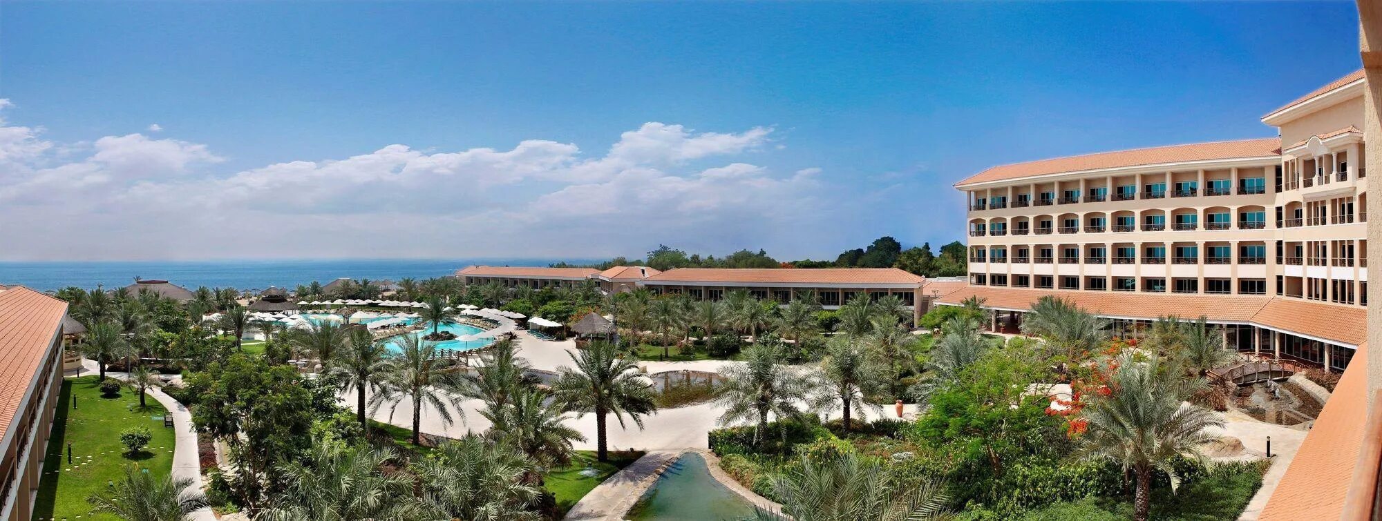 Фуджейра ротана 5. Fujairah rotana resort spa 5. ротана резорт спа 5 фуджейра. отель fujairah rotana 5 фуджейра. отель fujairah rotana resort&amp;spa 5* фото.