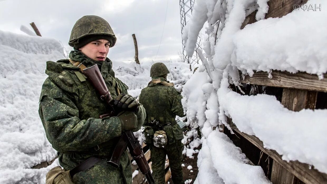 Зимний стрелок. Солдат зимой. Российские солдаты зимой. Русский солдат зимой. Солдат Российской армии зимой.