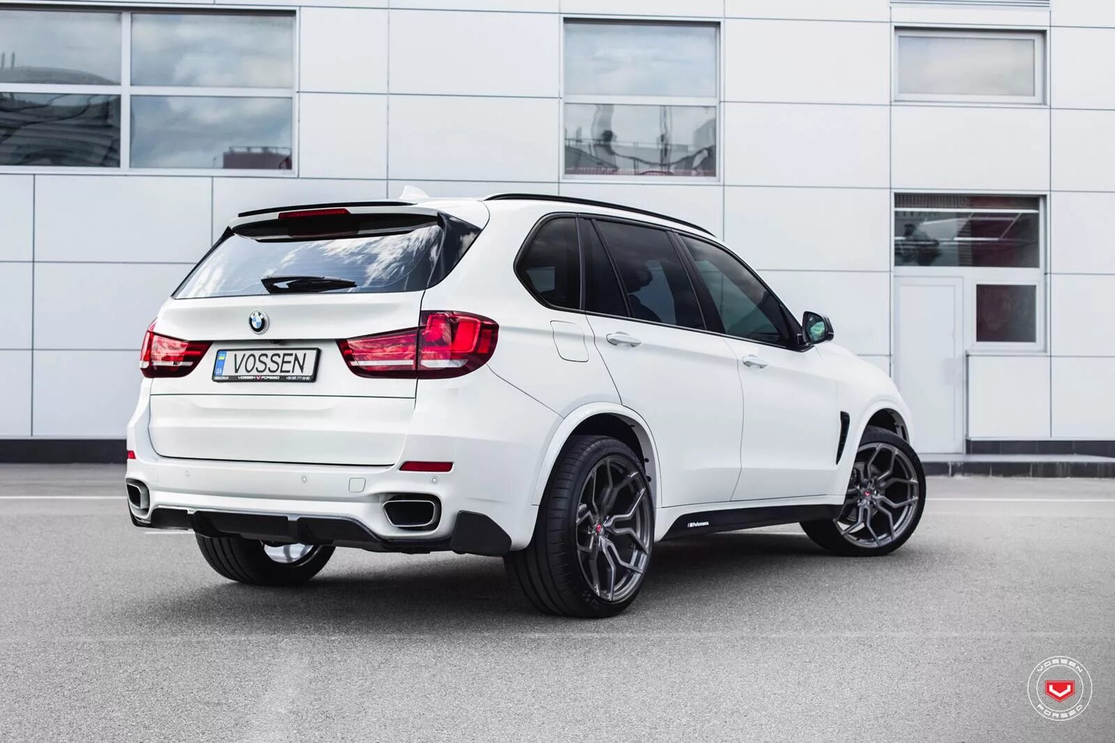 Диски на х5 g05. BMW x5 f15 Wheels. Диски на БМВ x5 f15. BMW x5 hre r22. BMW x5 f15 r19.