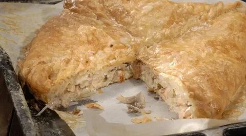 Приготовление пирога с рыбой