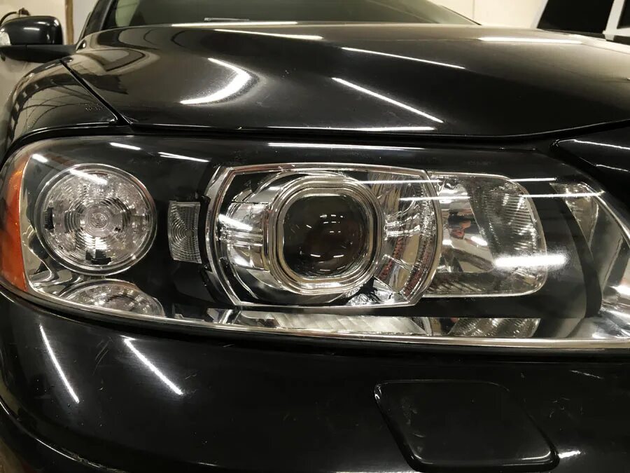 Вольво s80 линзы. Bi led линзы Volvo s60. Линзы в фары Volvo s60. Линзы в фары Вольво s60.