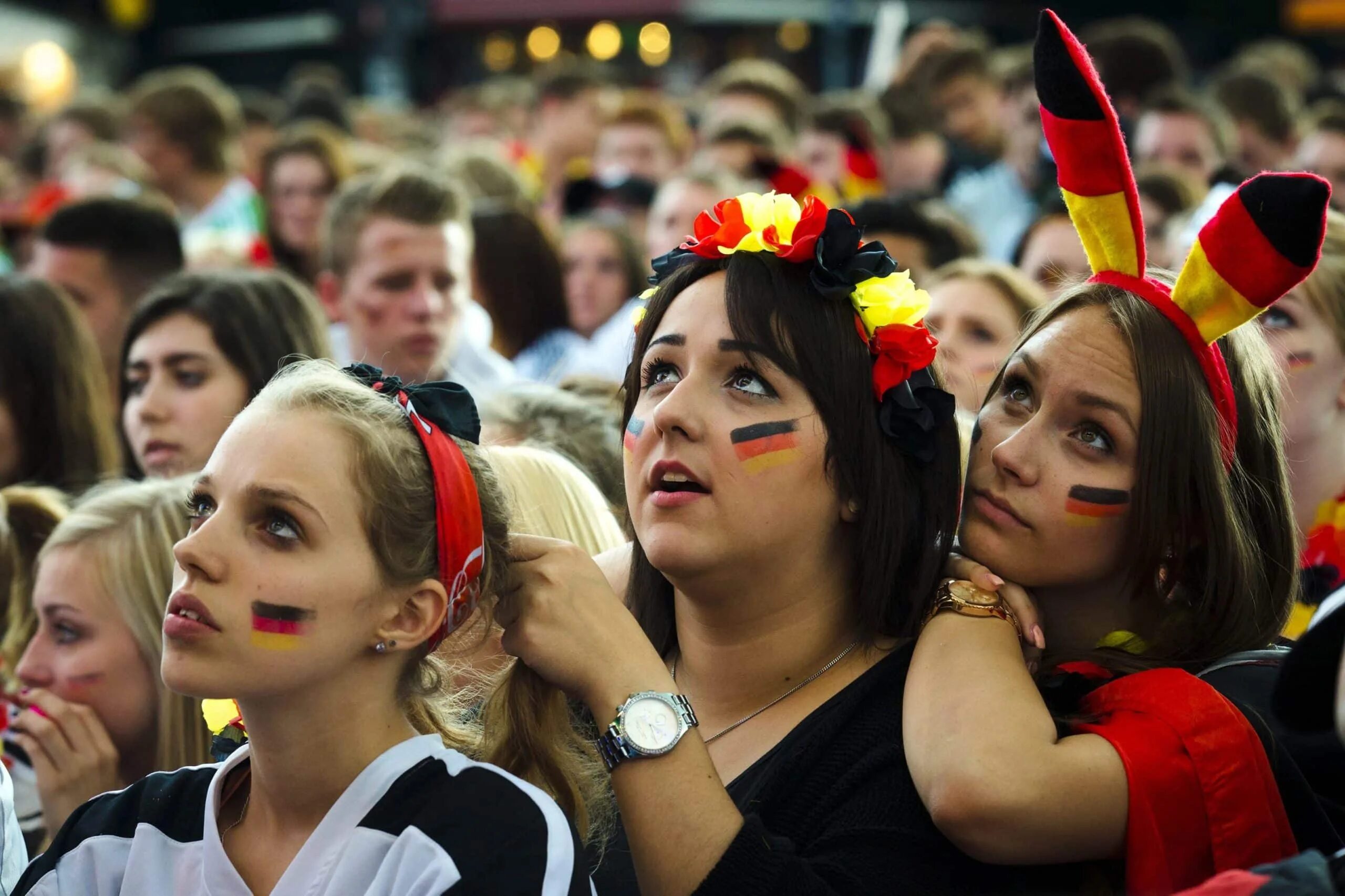 Немецкие люди фото. Молодежь Германии. Жители Германии. Современные немцы. Современная молодежь в Германии.