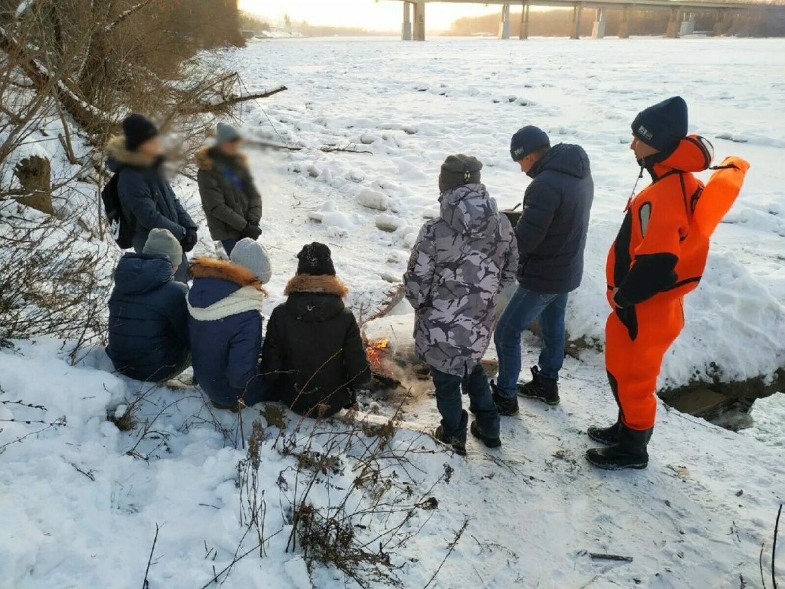 Уфа дети нашлись. Прогулка по тонкому льду.