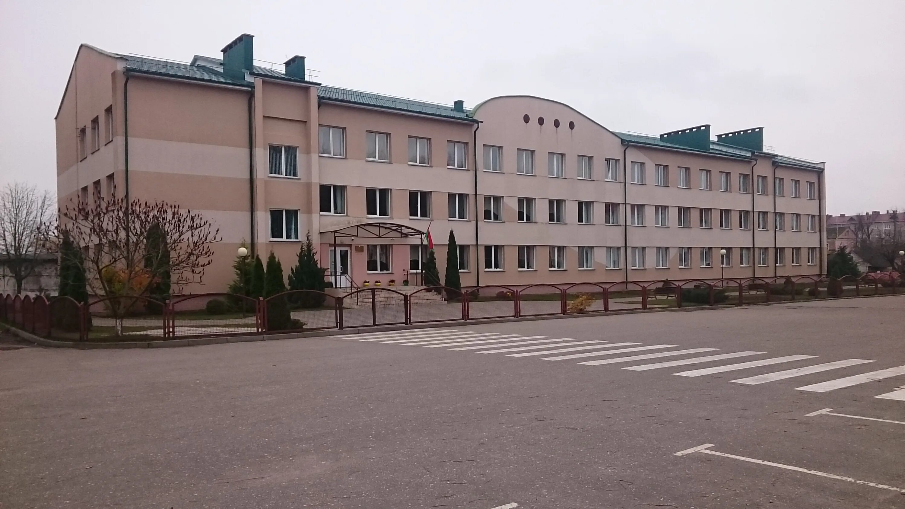МАОУ Гимназия № 1, гимназия, Новая ул., 17, микрорайон Железнодорожный, Балашиха