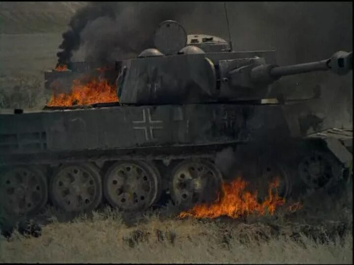 Немецкие танки в советских фильмах. Тигр и подбитый т-34. Т55 танк подбитый. Т44 танк в роли тигра.