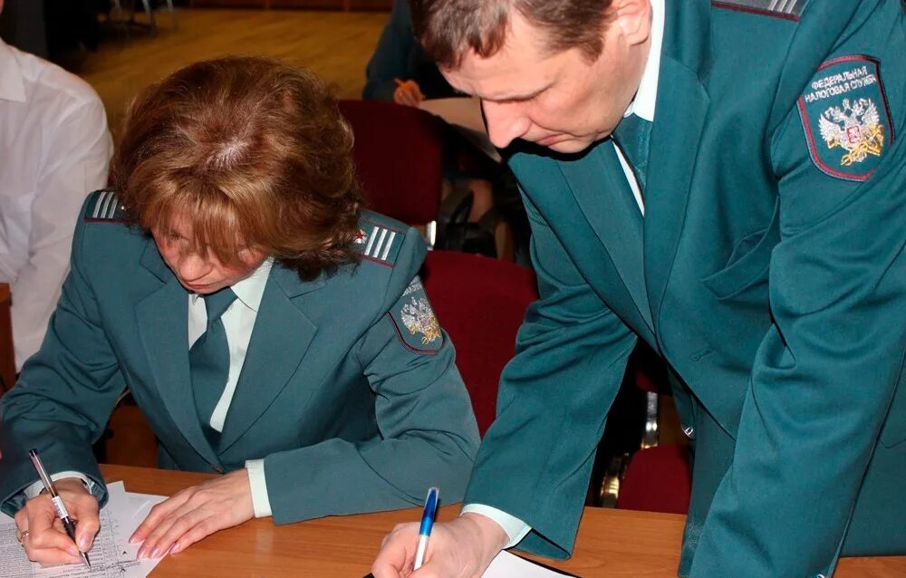 Плановая проверка минюста. Форма налоговиков. налоговая проверка. форма налогового инспектора. инспектор фнс.