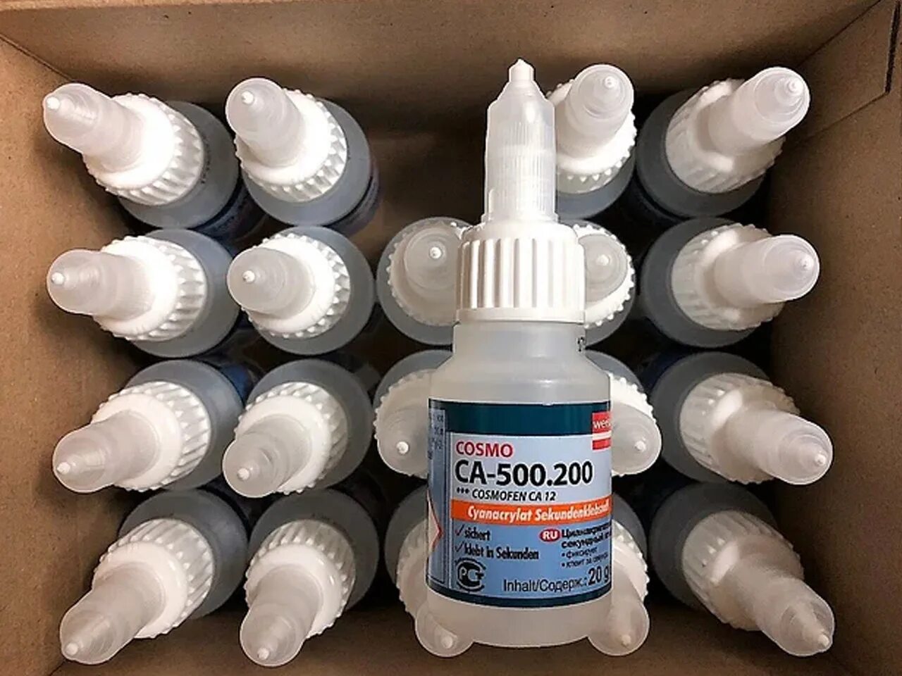 Карпет для сабвуфера. Проклейка карпета на короб. Клей для короба. Клей для проклейки катушки сабвуфера. (тюбик) tech.