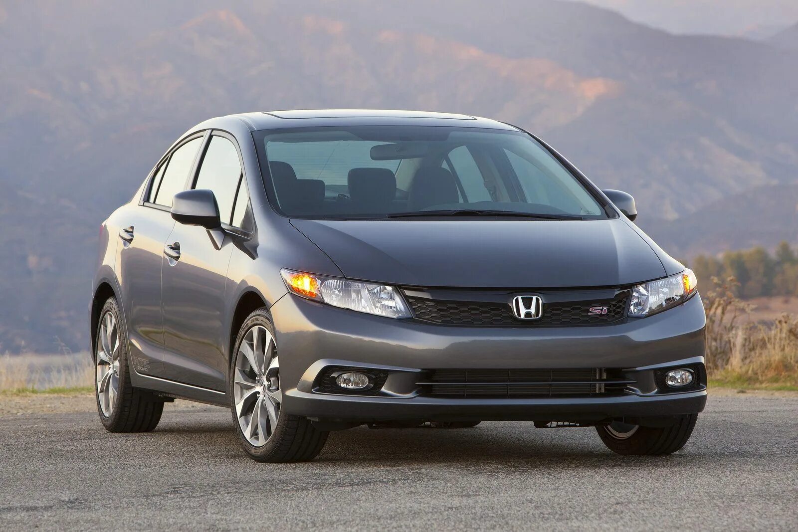 Honda страна. Honda Civic 2012. Civic 2012 седан. Хонда Civic 2012. Хонда Цивик седан.