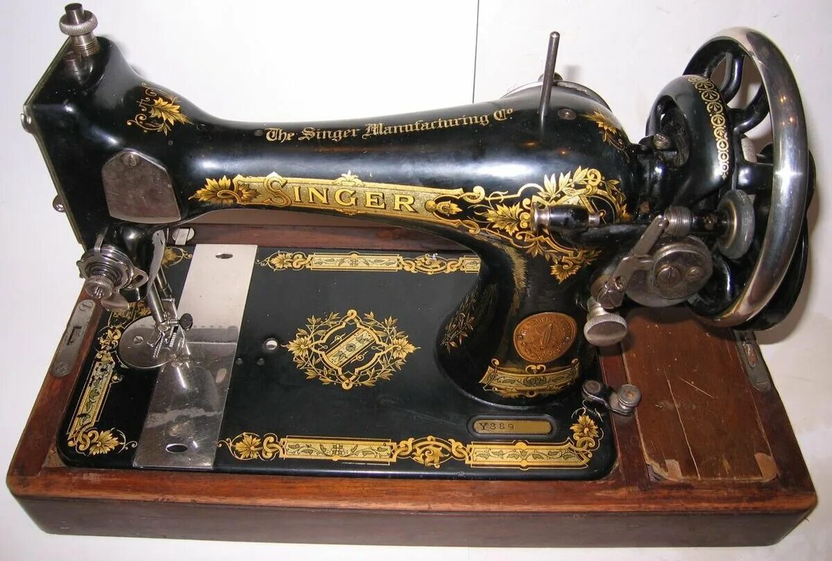 Швейная машинка зингер в москве. Швейная машинка (Zinger super 2001). Зингер швейная машинка 1902н. Швейная машинка Зингер 1865. Швейная машинка 298 Сингер.