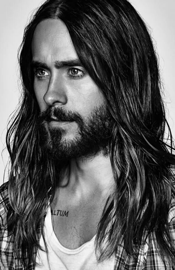 Дженгиз джошкун тургут альп. Актер с длинными волосами и бородой. Актер с длинными волосами и бородой. Джан яман актер турция. Джан яман 2018.