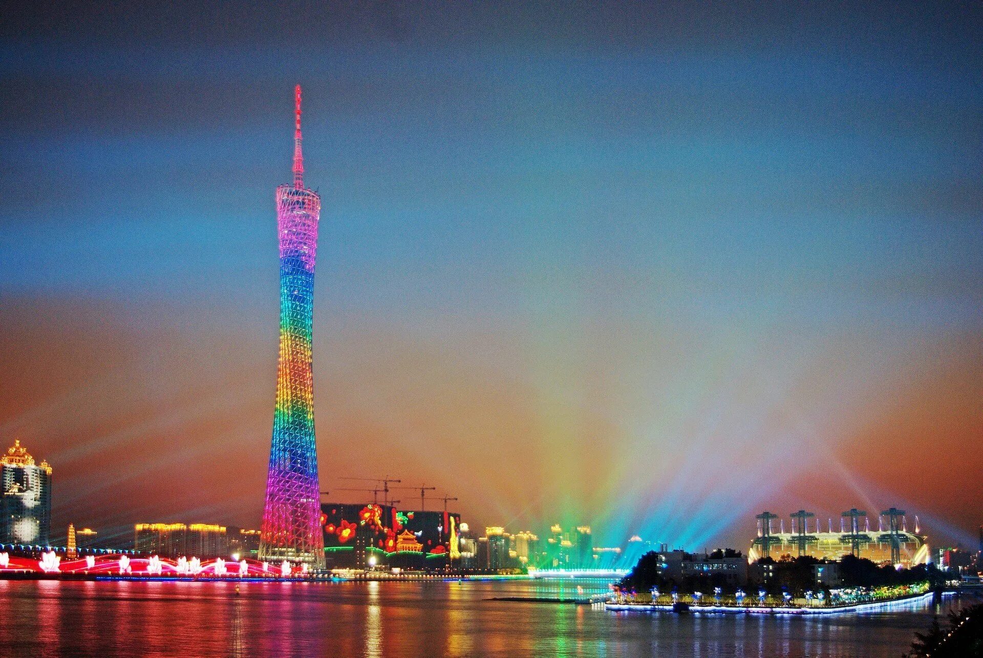 Guangzhou tower. Телебашня гуанчжоу гуанчжоу. Башня кантон тауэр гуанчжоу. Телебашня в китае гуанчжоу. Телебашня в китае гуанчжоу.