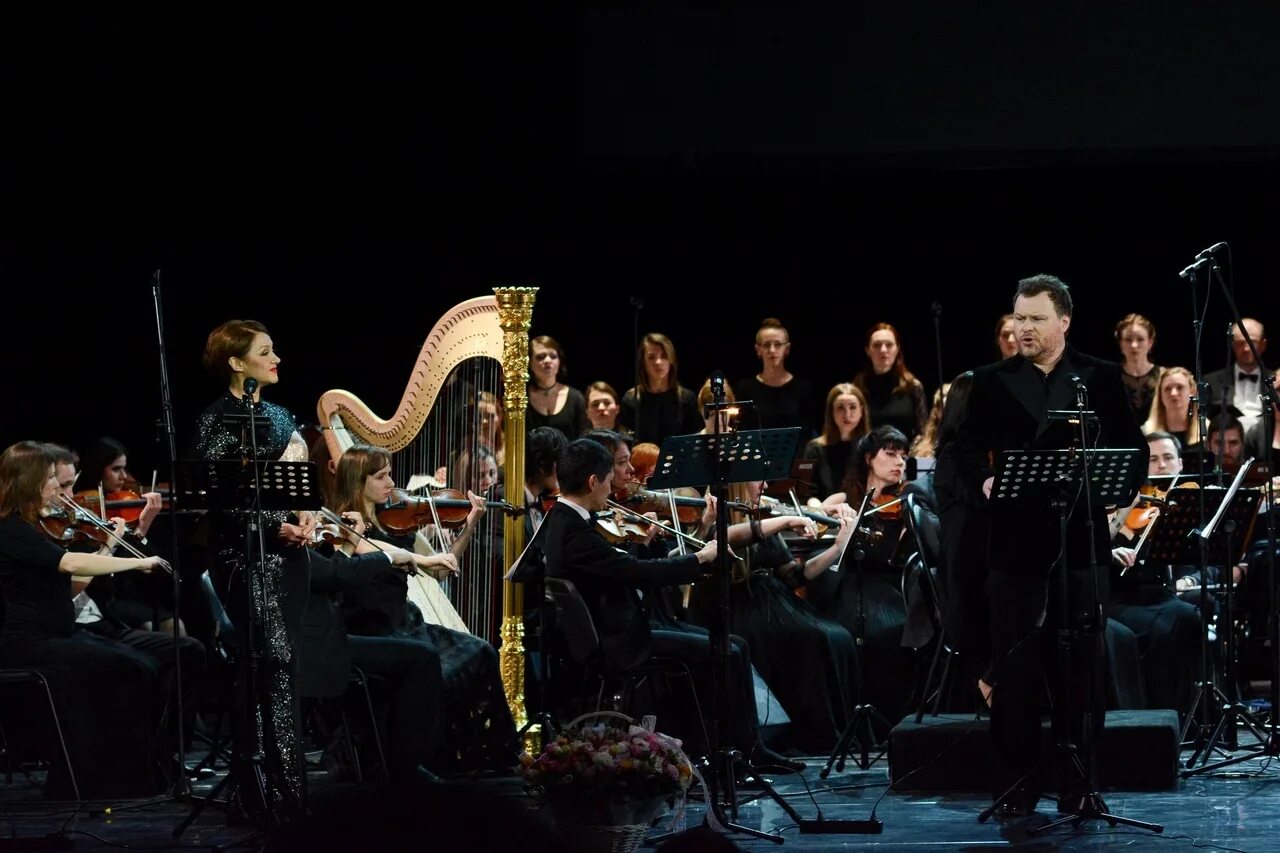 Группа сочинский симфонический оркестр. Сочи симфонический оркестр. Сочинский симфонический оркестр дирижер. Сочинский симфонический оркестр. Сочинский симфонический оркестр.