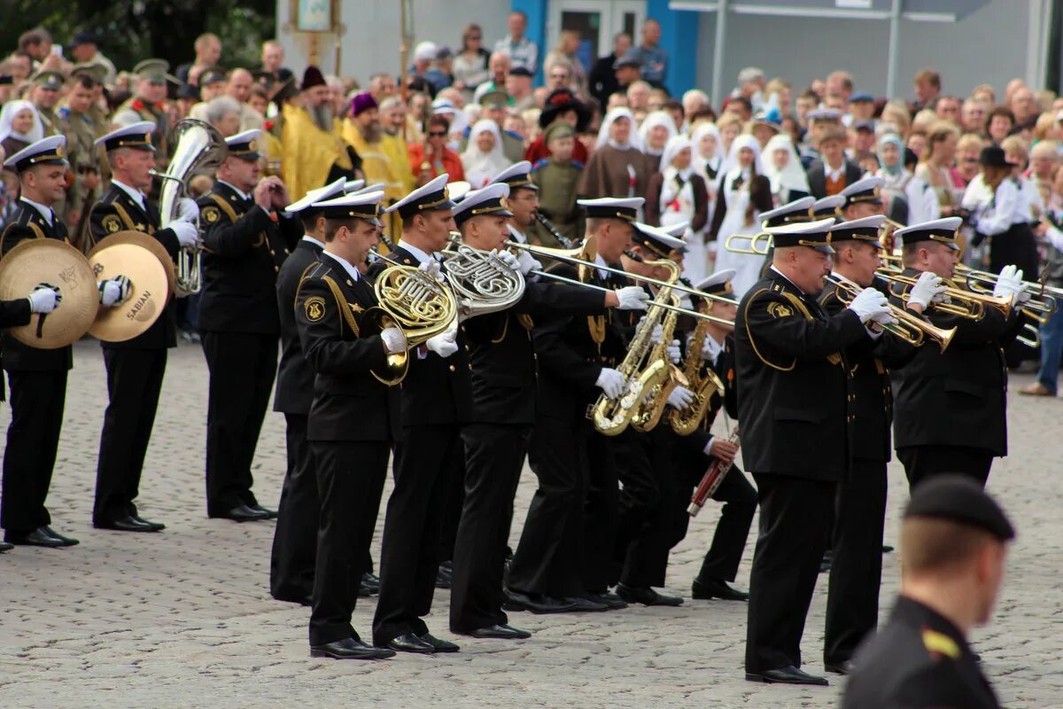 Concord orchestra 2023. Танцующий оркестр. Оркестр танцующий симфонический concord. Танцующий симфонический оркестр. Симфорок.