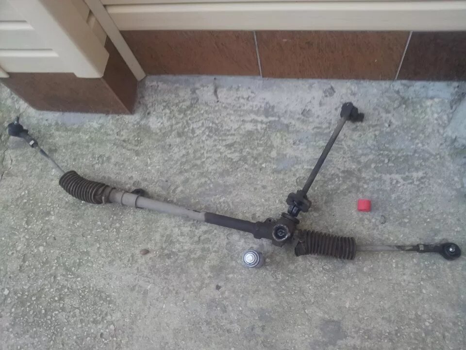 Рулевая рейка форд сиерра. Рейка сиерра. Рулевая рейка ford sierra. Рулевая рейка форд сиерра. Рейка форд сиерра.