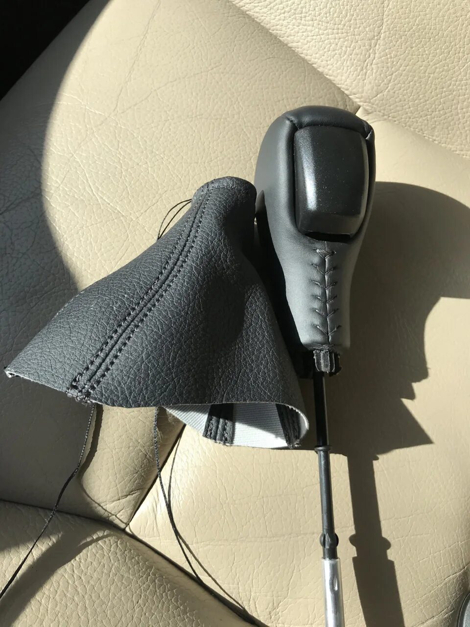 Перешив ручки акпп, чехол - Volvo S60 (1G), 2,5 л, 2007 года просто так DRIVE2