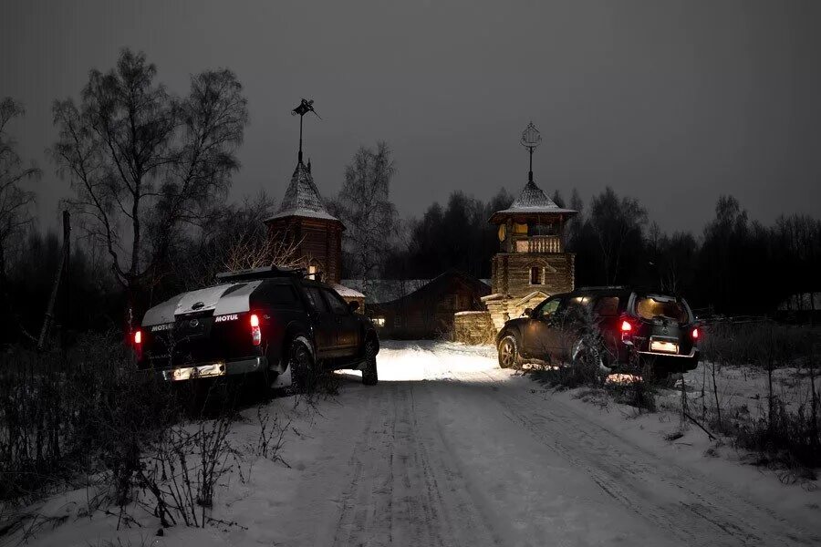 Погулять в подмосковье на машине. Заброшенные машины зимой ночью. Красивые места в Подмосковье зимой на машине. Красивые ночные места в Подмосковье на машине. Экскурсии на машинах зимой по Подмосковью.