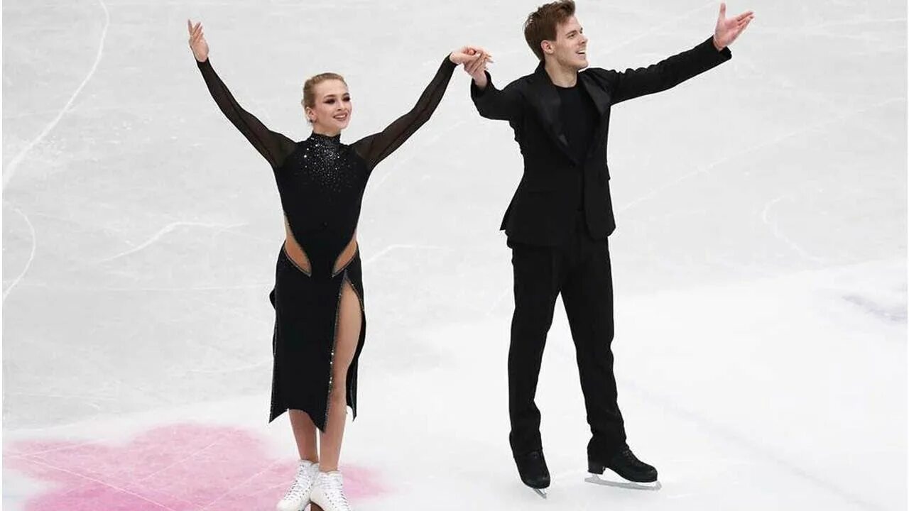 Беляев фигурист. Чонгук фигурист. Фигурист отзывы. Школа фигурного катания. Фигурист отзывы.