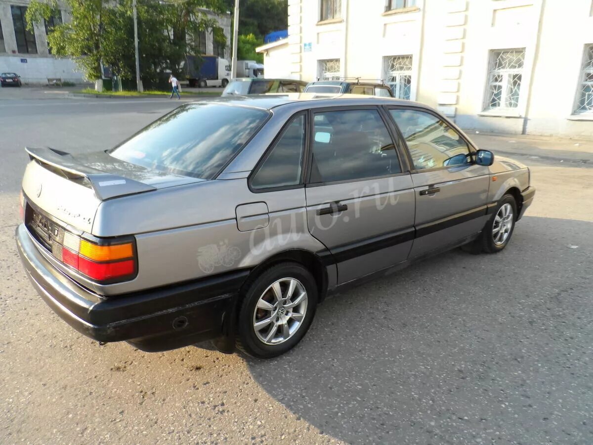 Volkswagen passat b3 седан 1993. фольксваген пассат 1990 седан. Volkswagen passat 90 года. Vw passat b3 1990 седан. фольксваген пассат 1990 года седан.