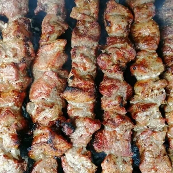 Шашлык бишкек. Недожаренный шашлык. шашлык в назарово. чалагач.