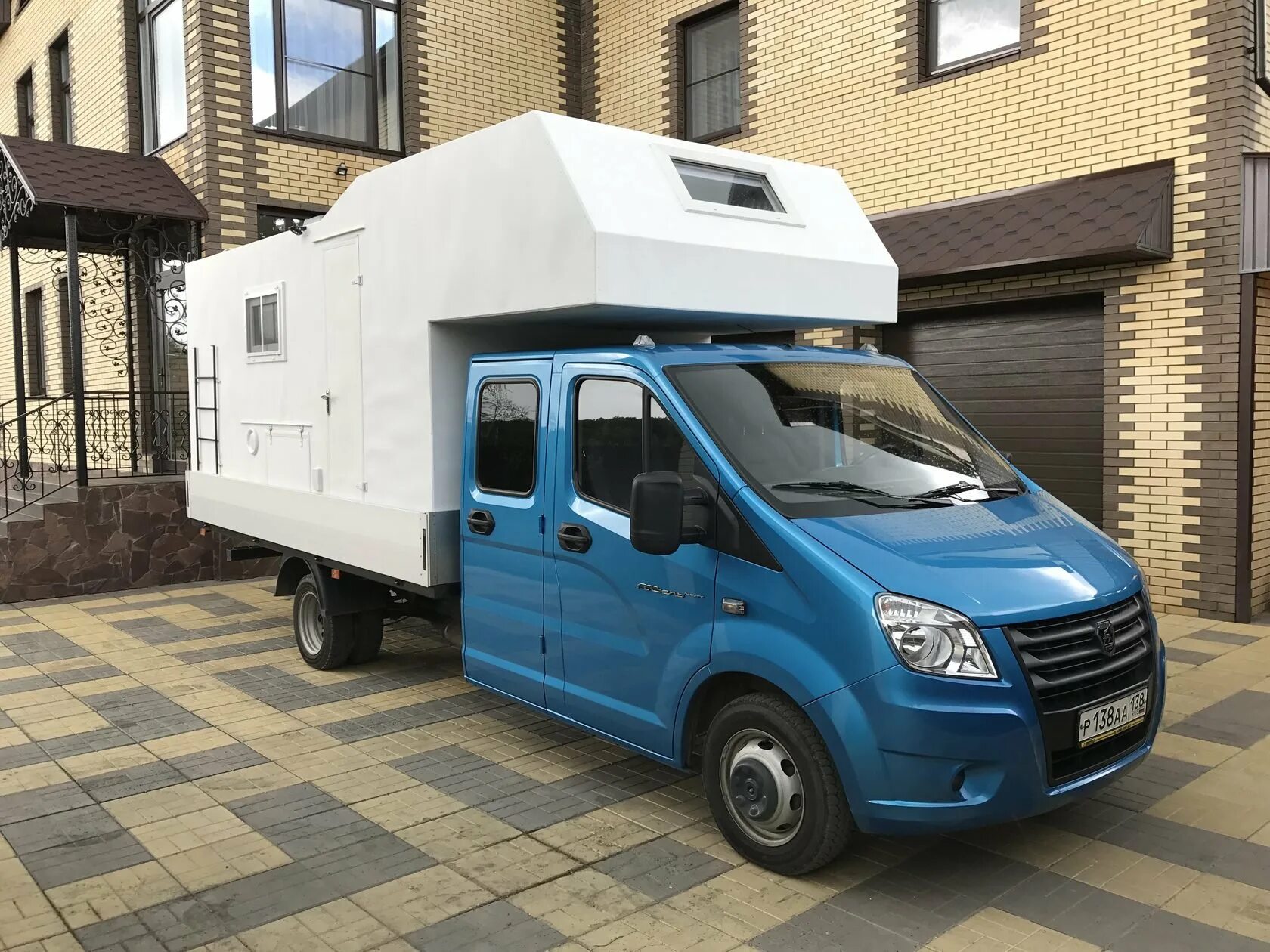 Газель некст кемпер. Дом на колесах на базе газель некст. Газ газель next автодом. Новая газель автодом. Газ 3302 автодом.