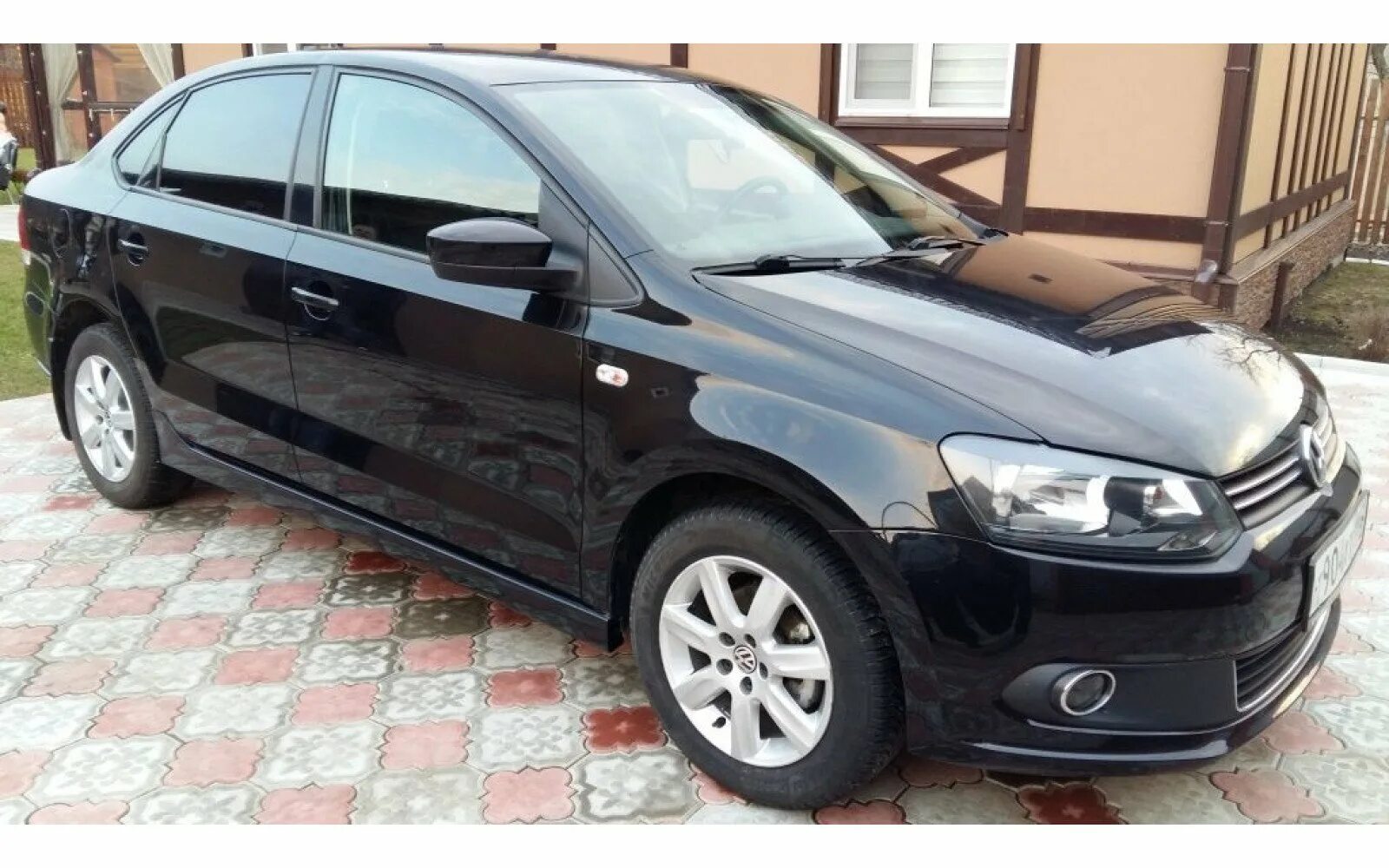 Накладки дверей поло седан. Пороги Фольксваген поло седан. Пороги на VW Polo sedan. Пороги на Volkswagen Polo седан. Порог поло седан.