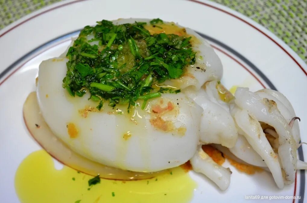 вкусновкиеве Каракатица бейби со шпинатом кукурузой на гриле щедро посыпанная па