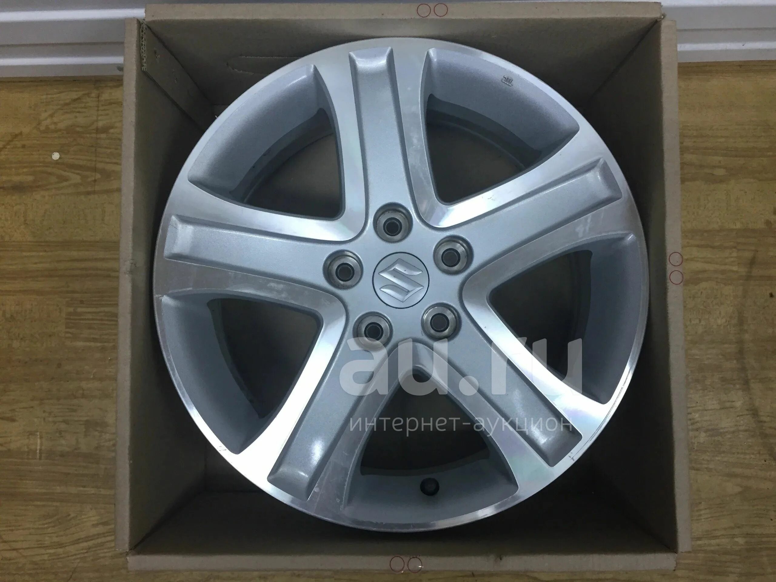 Гранд витара на стальных дисках. Оригинальные диски сузуки гранд витара. Оригинальные диски сузуки гранд витара. Литые диски на сузуки гранд витара r16. Оригинальные диски сузуки гранд витара.