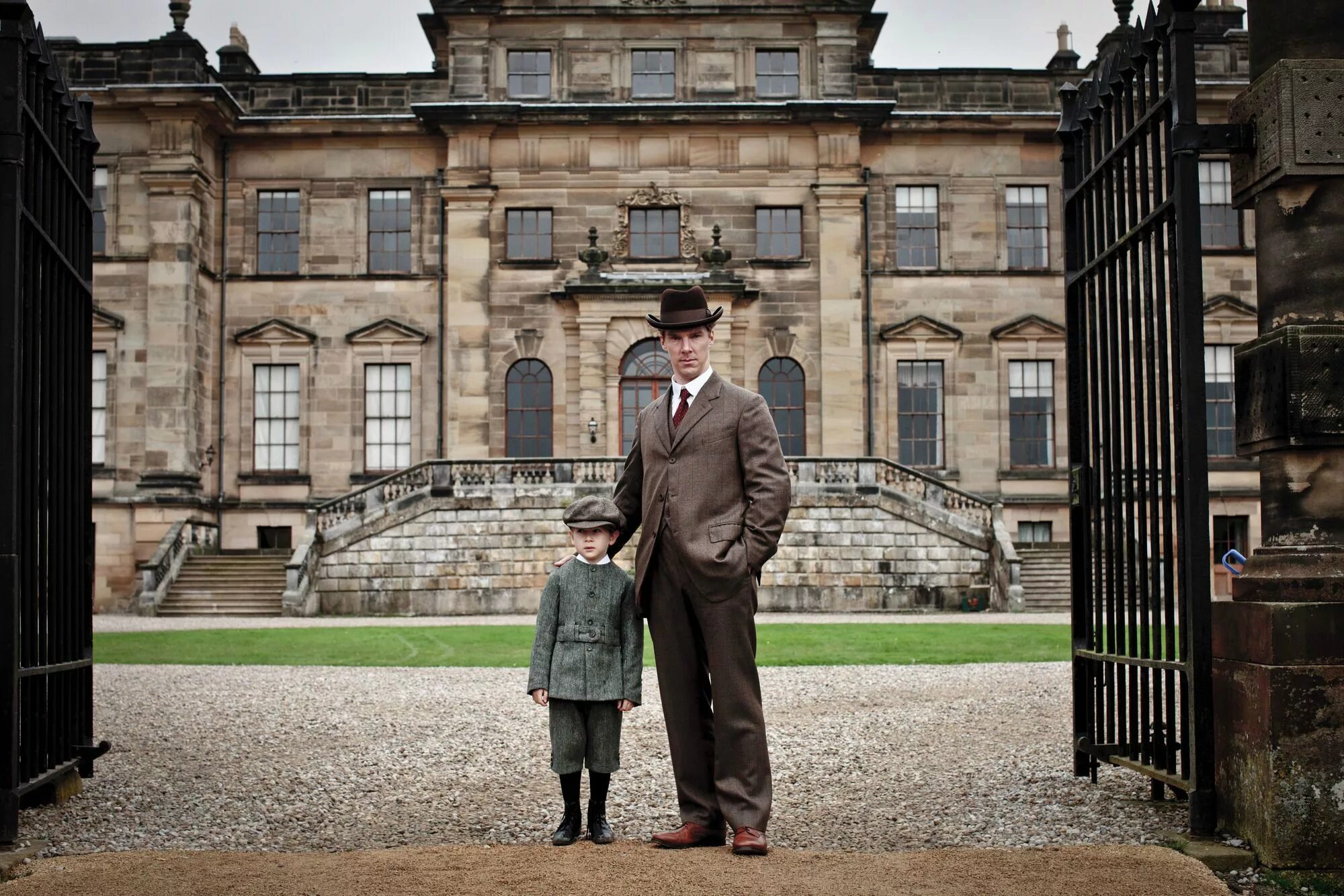 Lands end in cornwall great britain. Армагеддец 2013 постер. Lands end cornwall. Армагеддец фильм 2013. Мыс лендс-энд.