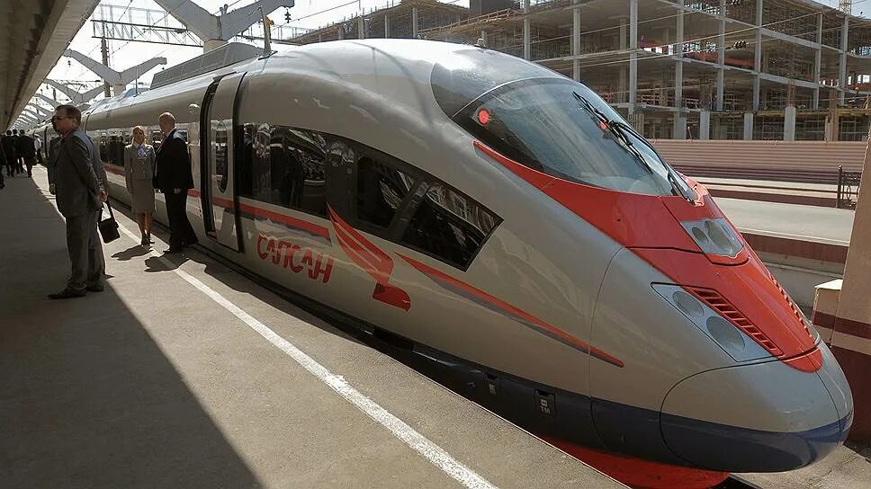 Максимальная скорость сапсана. Сапсан, ласточка, аллегро поезд. Презентация на тему сапсан поезд. Сапсан максимальная скорость москва. 758а сапсан.