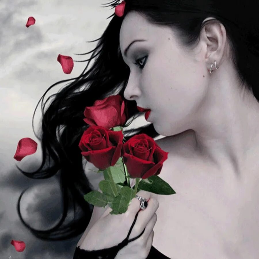 Брюнетка гиф. Девушка с розой. Брюнетка с красными розами. Грустная девушка с розой. Девушка с розой в руках.