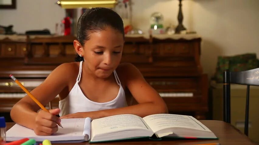 Does she in homework the evening. Girl doing homework. girl do homework. she does homework. does she do homework.