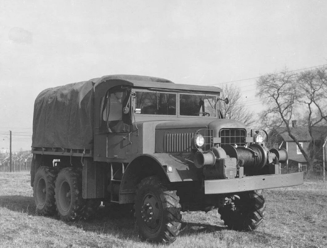 Грузовики 6 2. Mack тягач 6x6. Грузовик Mack 1940. Грузовик Mack Nr 1940. Mack армейский.