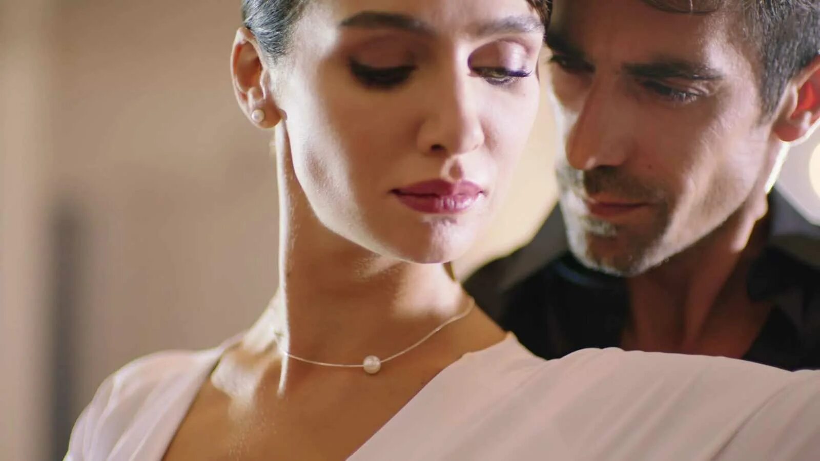 рина турецкий сериал. Hayatimin aşki сериал 2016. прилив турецкий сериал яман. имя счастье турецкий сериал. турецкие комедийные сериалы.