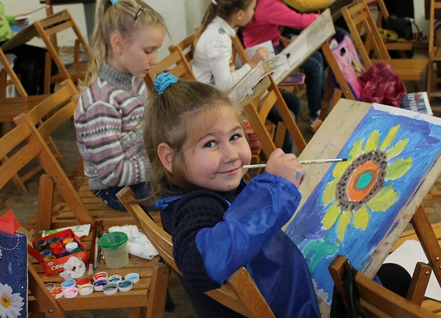 Изостудия Ирины Коновой. Кирова Химки изостудия художник. Занятия в изостудии