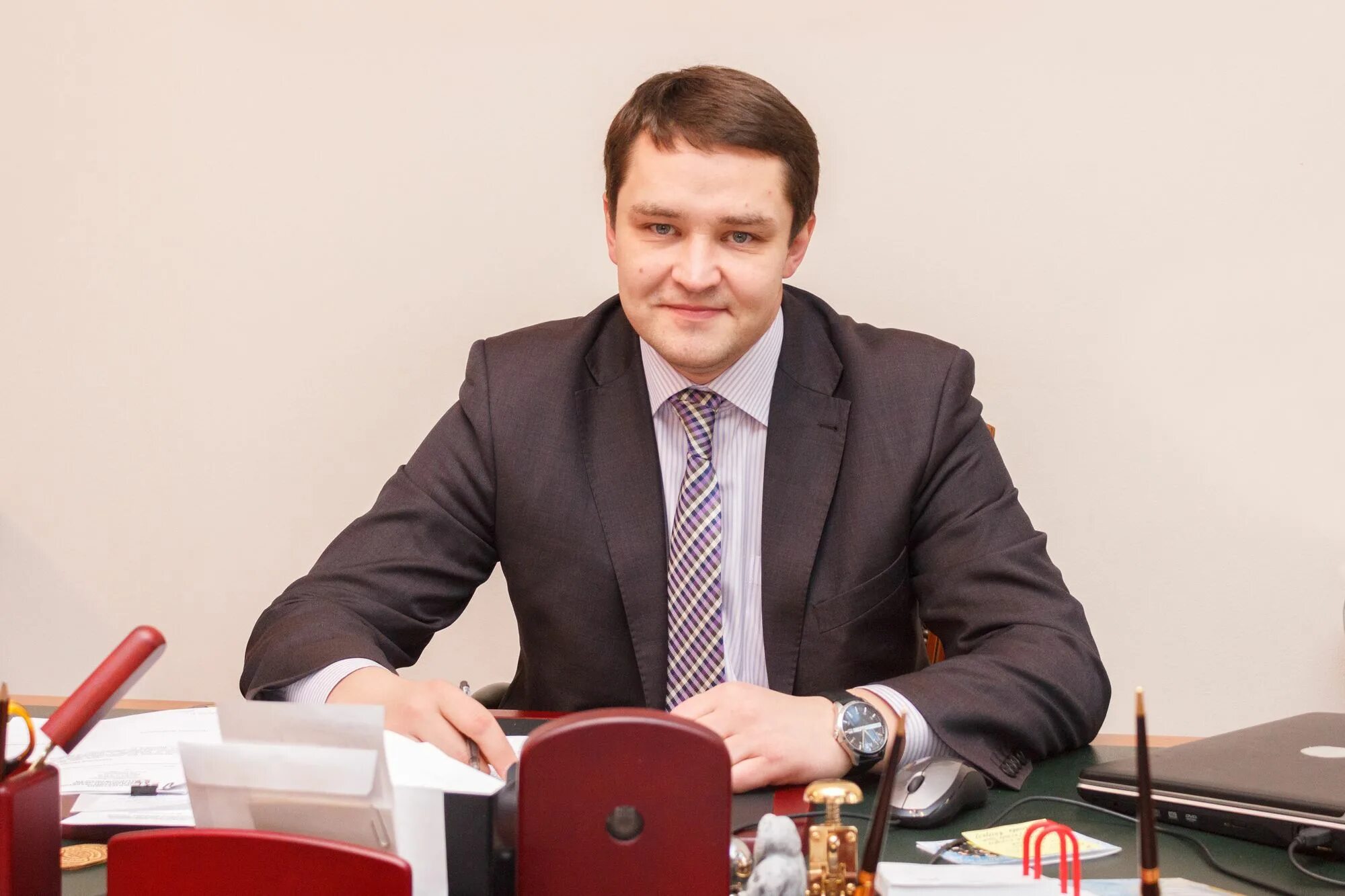 Воропанов директор картинной галереи. Ген директор вомз вологда. Журавлева анастасия тюз вологда. Директор филармонии вологда. Саничев директор вологодской филармонии.