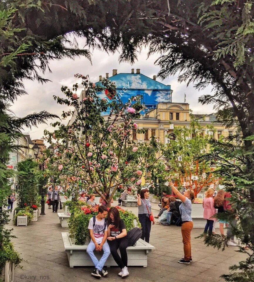 Где можно погулять в москве в марте. Интересные места для прогулки. Красивые места для прогулок. Необычные места Москвы для прогулок. Красивые парки Москвы для прогулок.