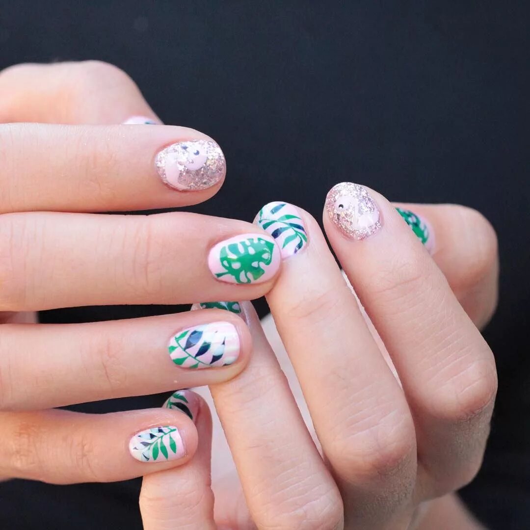 Ногти в стиле коровки. Маникюр для девочек 14 лет. Маникюр на короткие ногти 13. Детский школьный маникюр на короткие ногти. Маникюр на короткие ногти 13.