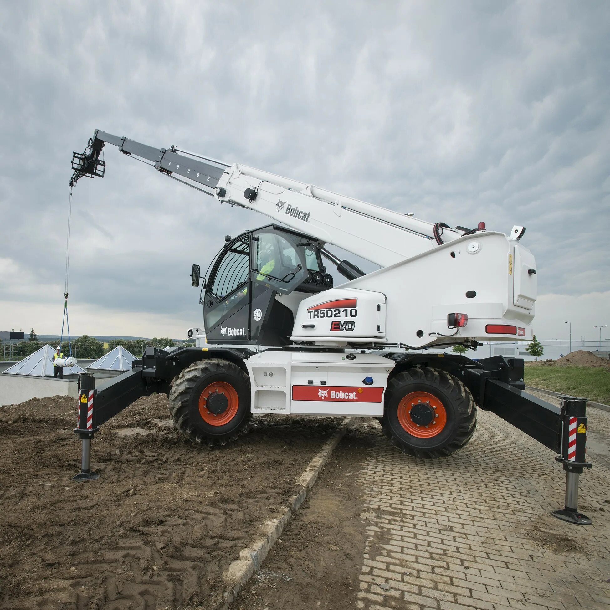 Погрузчик телескопический Bobcat tr50210. Bobcat tr50.210. Бобкэт телескоп погрузчик. Bobcat t40.180 телескопический погрузчик. Телескопический погрузчик bobcat