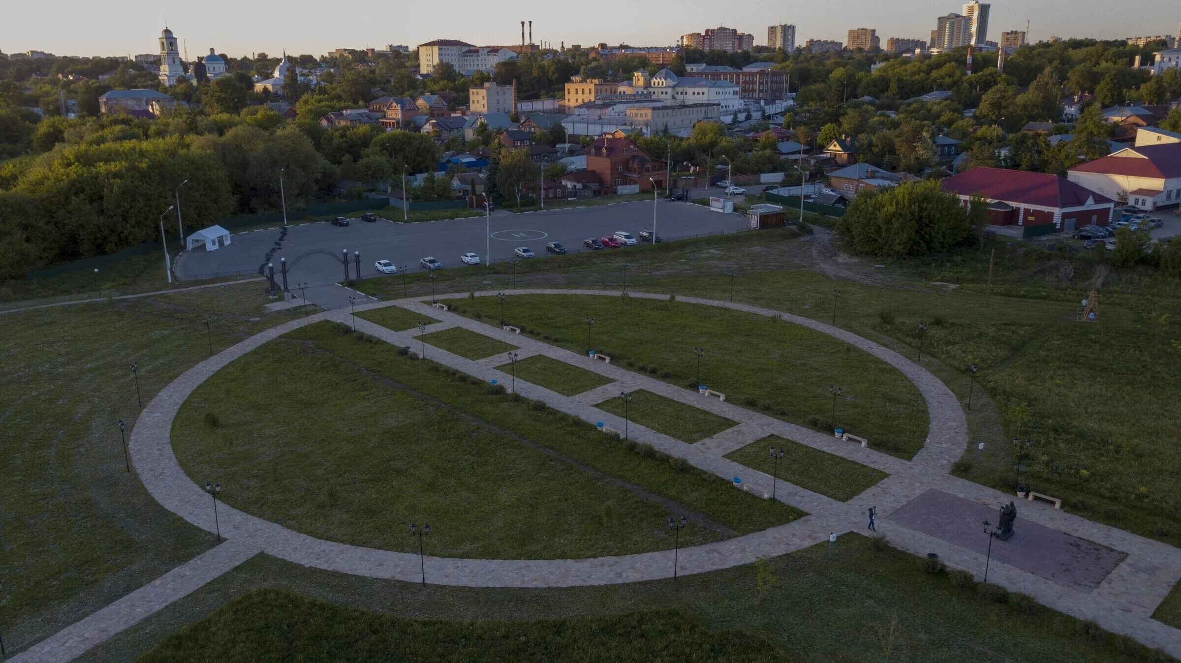 Принарский парк серпухов. Приморский парк Серпухов. Принпржкий парк Серпухов. Город Серпухов Приморский парк.