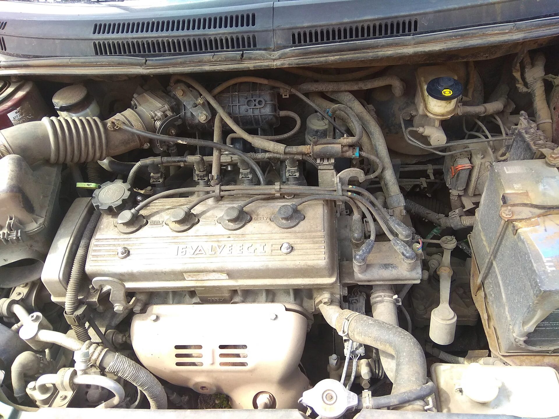 Geely МK Cross (Джили МК кросс) в Волгограде Автосалоны Волгограда