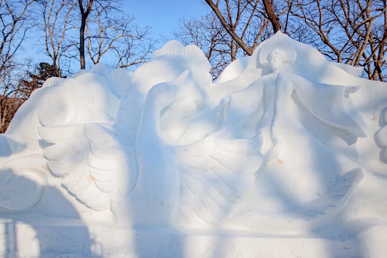 конкурс снежных фигур в ликино-дулево. чудеса из снега. снежные постройки. снежная деревня новый год. снежное чудо агулова.