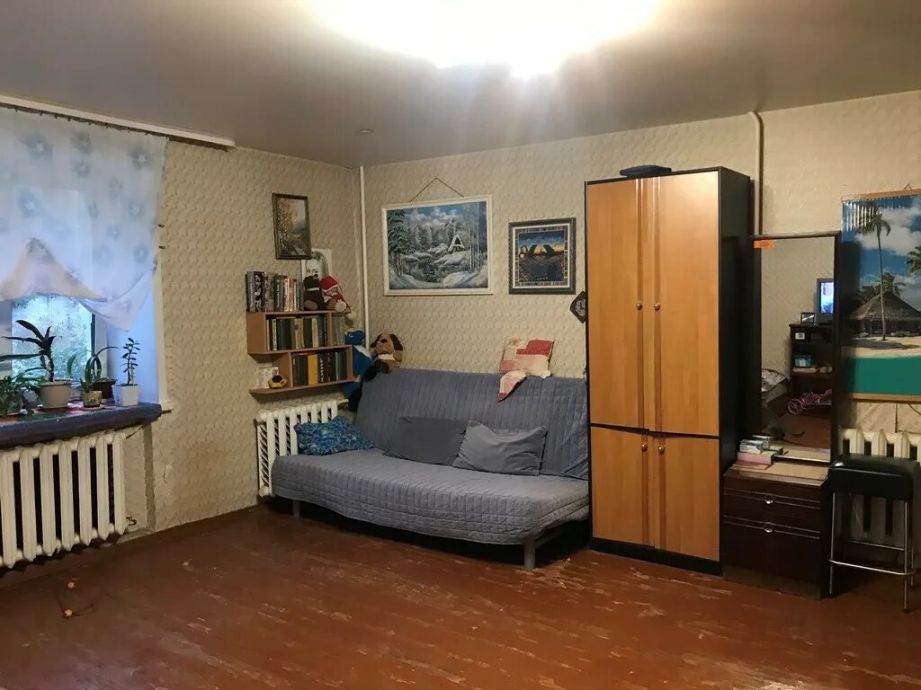 Квартира в екатеринбурге на уралмаше вторичка. Вторичная квартира. Екатеринбург недвижимость уралмаш вторичка. Двухкомнатная квартира эльмаш. Квартира в екатеринбурге на уралмаше вторичка.