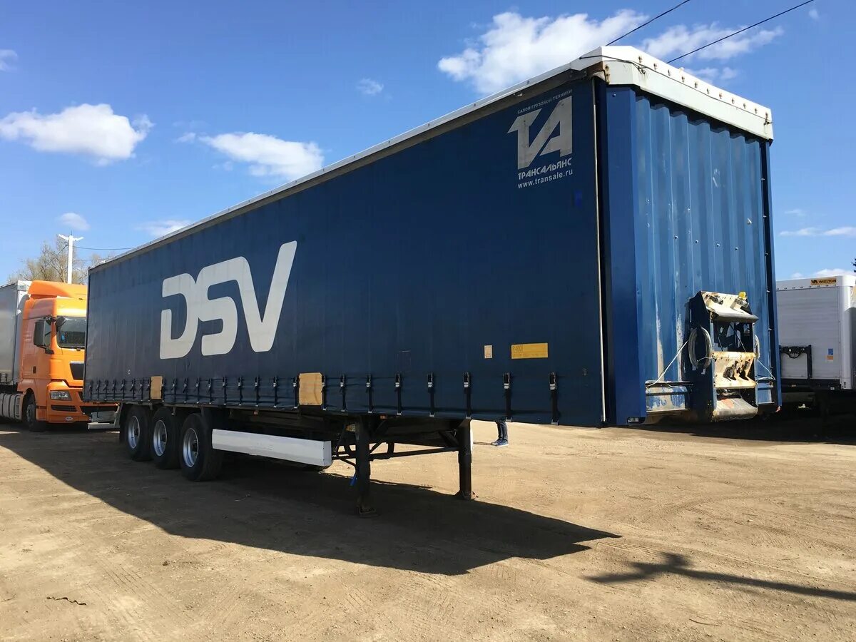 Полуприцеп бортовой krone sd. Шторный полуприцеп крона. Шторный полуприцеп крона. Шторный полуприцеп кроне 2022. Тентованный полуприцеп krone.