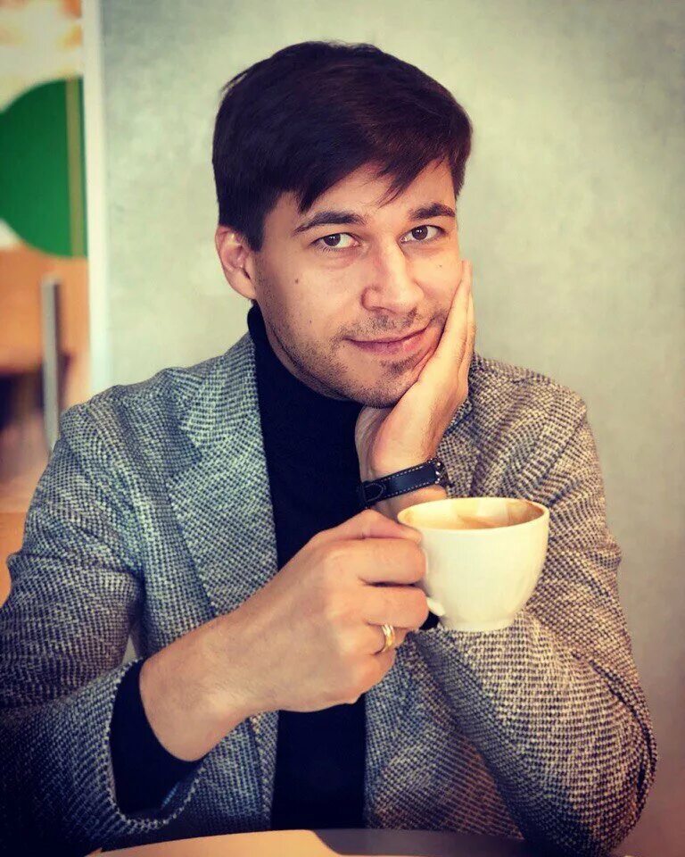 продюсер предприниматель. продюсер бизнесмен. бизнесмен продюсер. продюсер бизнесмен. продюсер бизнесмен.