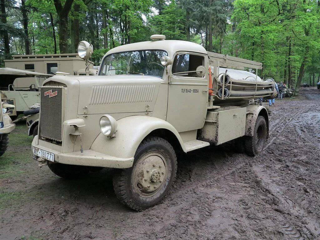 Грузовик второй мировой. Opel Blitz 3.6-6700а. Грузовик Opel Blitz. Опель-блиц грузовик вермахта. Opel Blitz 1942.