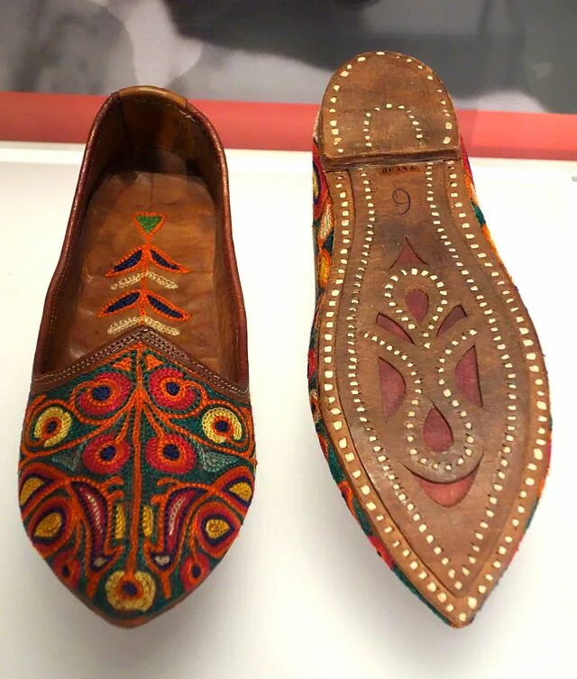 Традиционные индийская обувь. Обувь династии цин. Обувь династии цин. Китайская традиционная обувь. Традиционная обувь.