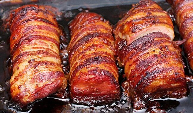 Как вкусно запечь вырезку свиную в духовке. Вырезка в духовке. свиная вырезка в духовке. свиная вырезка в беконе в духовке. свинина в беконе в духовке.