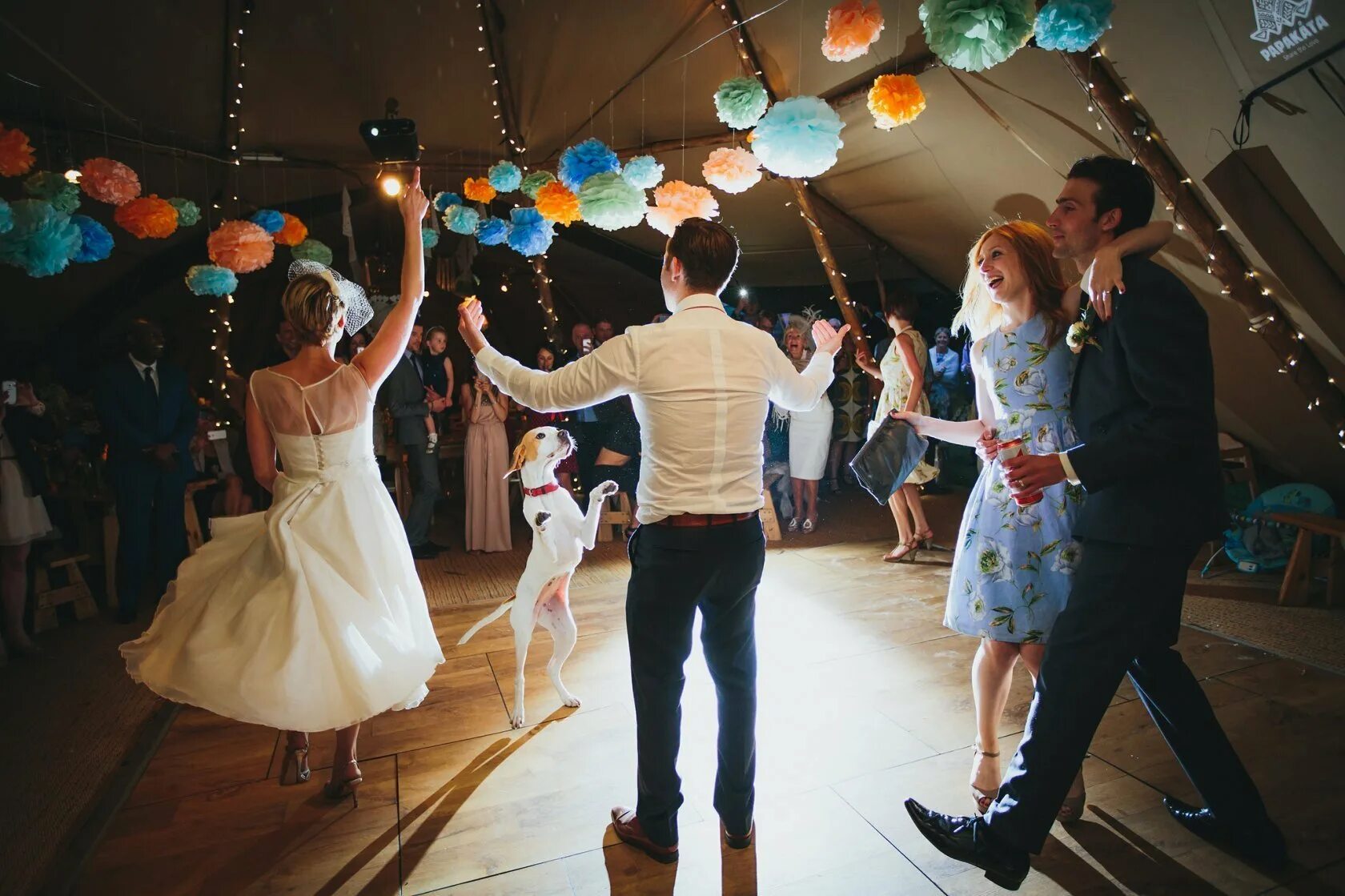 Танцы на свадьбе. Конкурсы на свадьбу. Свадьба веселье. Танец жениха и невесты на свадьбе.