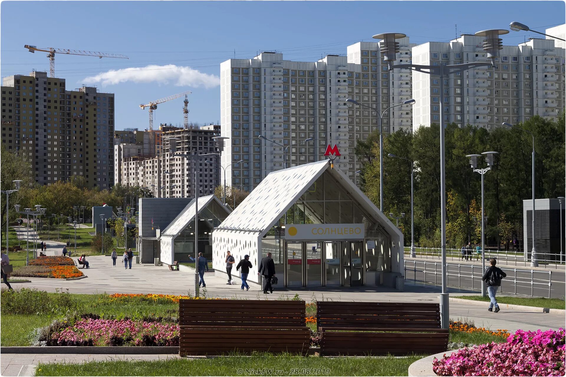 Почему солнцево назвали солнцево. Станция Солнцево. Солнцево (район Москвы). Солнцево парк. Станция метро Солнцево Москва.